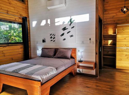 Thoas Lodge