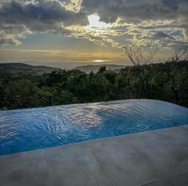 Luxury villa on the Cloud Forest Infinity Pool