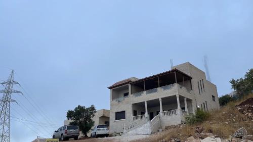 Furnished house بيت مفروش ابو فارس