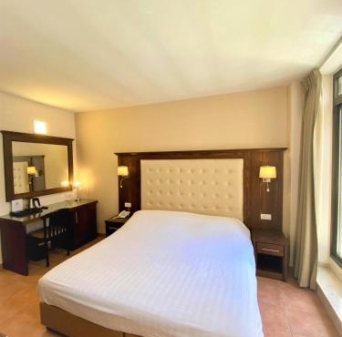 The Annexe - by Gloria Hotel