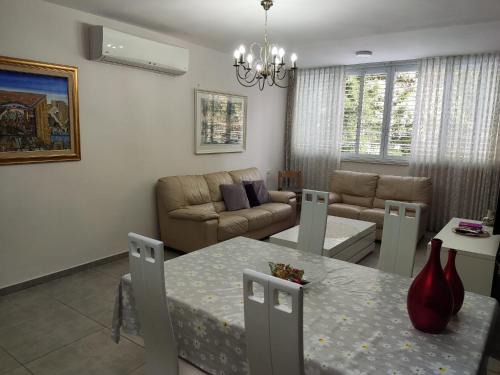 Herzliya 